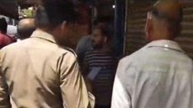 झाँसी: चोरों ने एक साथ तीन दुकानों के चटकाए ताले, चोर सीसीटीवी कैमरे में कैद