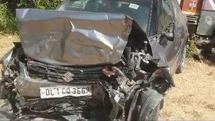 चूरू: दो कारों की भीषण टक्कर, सड़क पर बिछी लाशें, मची चीख पुकार, देखें वीडियो