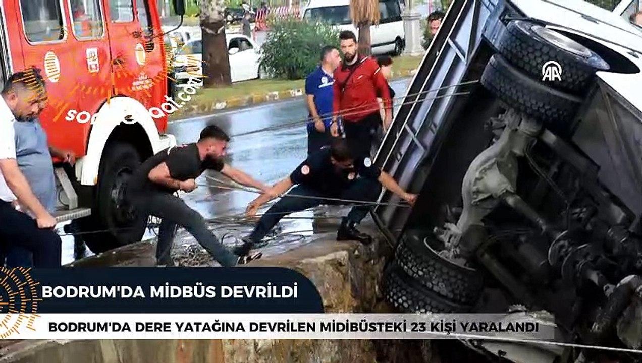 Bodrum'da dere yatağına devrilen midibüsteki 23 kişi yaralandı
