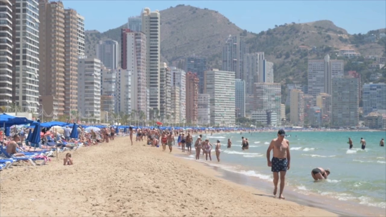 Warnung nach fischangriffen in spanischem urlaubsort