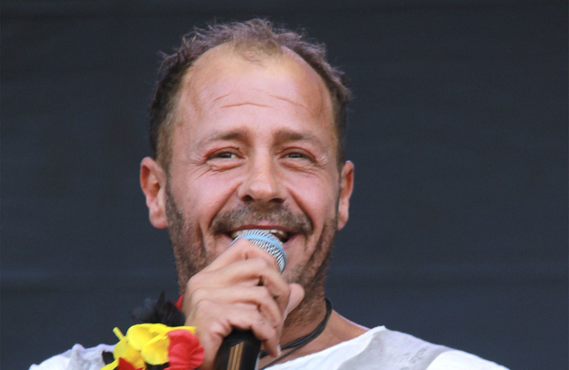 Jasmin Herren: Verliebt in einen Studenten