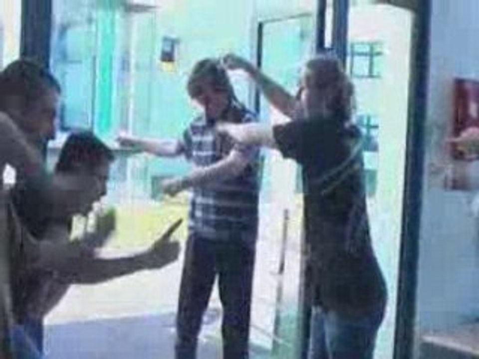 Lip dub SRC Montbéliard 2008 Groupe C1 "ça plane pour moi"