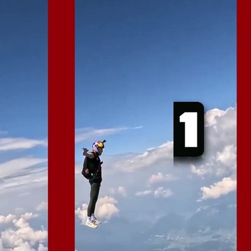 Paraşütle atlama yıldızı havada yürüdü!