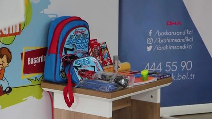 Samsun'da 2 Bin Birinci Sınıf Öğrencisine Kırtasiye Malzemesi Dağıtıldı