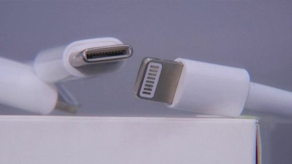 آبل تنصاع لقواعد الاتحاد الأوروبي حول شاحن موحد لكل الهواتف