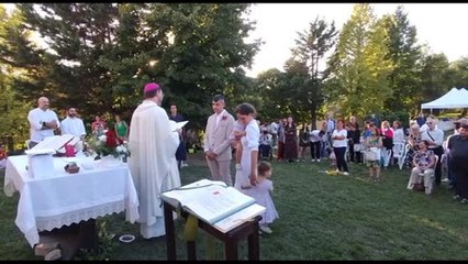 Partecipano a pellegrinaggio e si sposano lungo il Cammino