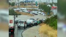 Ezine'de sağanak sonucu Geyikli-Ayvacık yolu ulaşıma kapandı