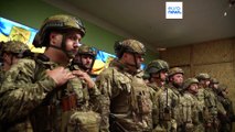 Selenskyj auf Frontbesuch: Soldaten klagen über Personallücken und Munitionsmangel