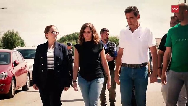 Ayuso supervisa las labores de recuperación de las zonas más afectadas por la DANA