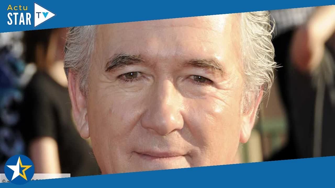 Patrick Duffy  qui est la très célèbre actrice avec laquelle le héros de Dallas vit une belle histo