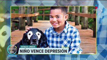 Niño con vitíligo supera la depresión gracias a un perro