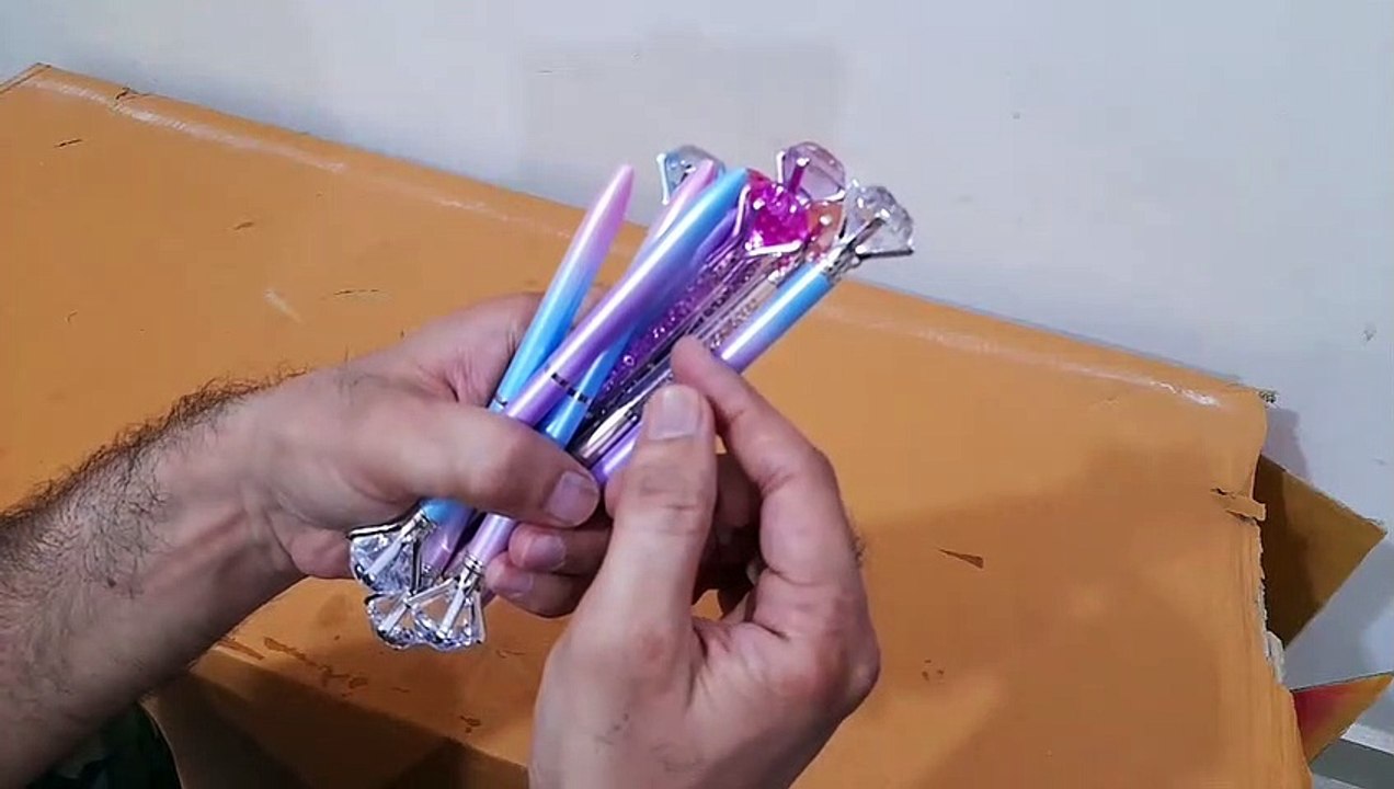 Unboxing and Review of Big Crystal Diamond Ballpoint Pen Bling Metal Ballpoint Pen Office Supplies Gift Pens For Christmas Wedding Birthday