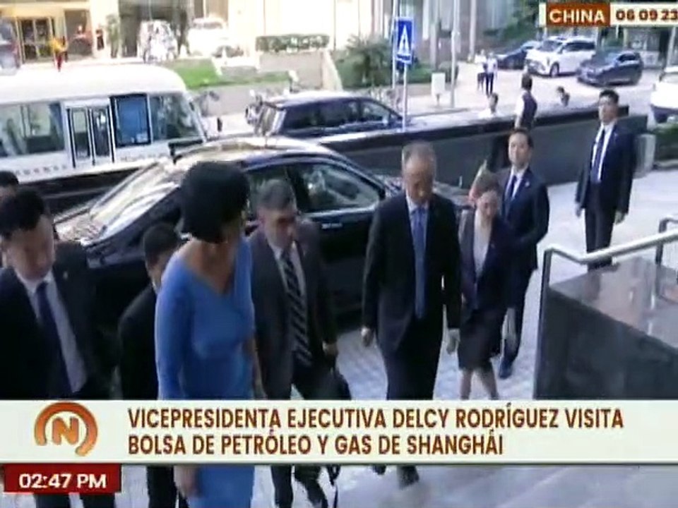 Vpdta. Delcy Rodríguez y delegación venezolana visitan la Bolsa de Petróleo y Gas en Shanghái, China