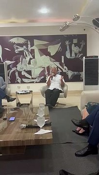 Ministro de Educación dice errores en algunos libros de texto es percata minuta