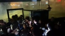 İstanbul'da şiddetli yağış: Başakşehir metrosunu su bastı! Yurttaşlar mahsur kaldı