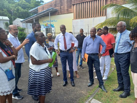 Ary Chalus en visite dans les lycées de Guadeloupe