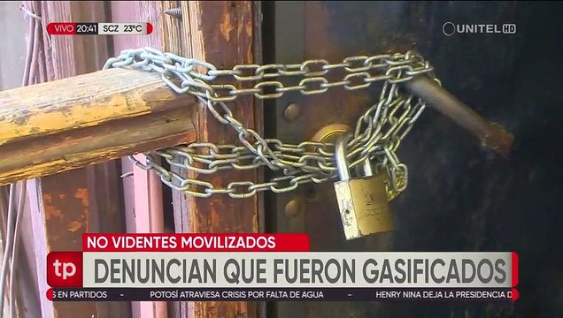 Denuncian corrupción en el Instituto Bolivia de Ceguera; huelguistas fueron gasificados