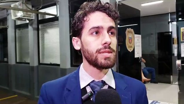 Suspeita de matar marido com facada presta depoimento na 15ª SDP