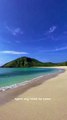 Pantai terindah yang ada di pulau Lombok namanya pantai Mawun