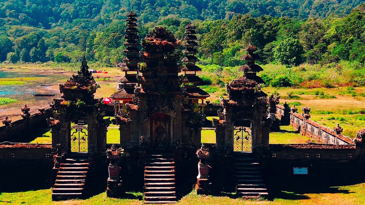 Pura Ulun Danu Tamblingan Munduk Buleleng Bali