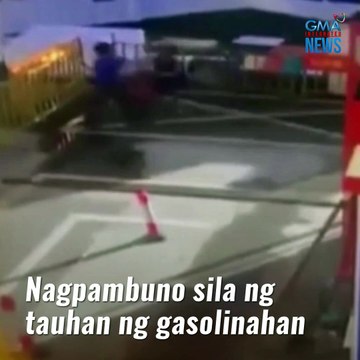 Lalaki, sinunog ang motorsiklo sa gasolinahan! | GMA News Feed