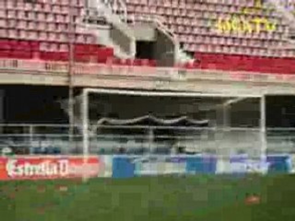 Nike Football - Joga Bonito - Ronaldinho and The Crossboard