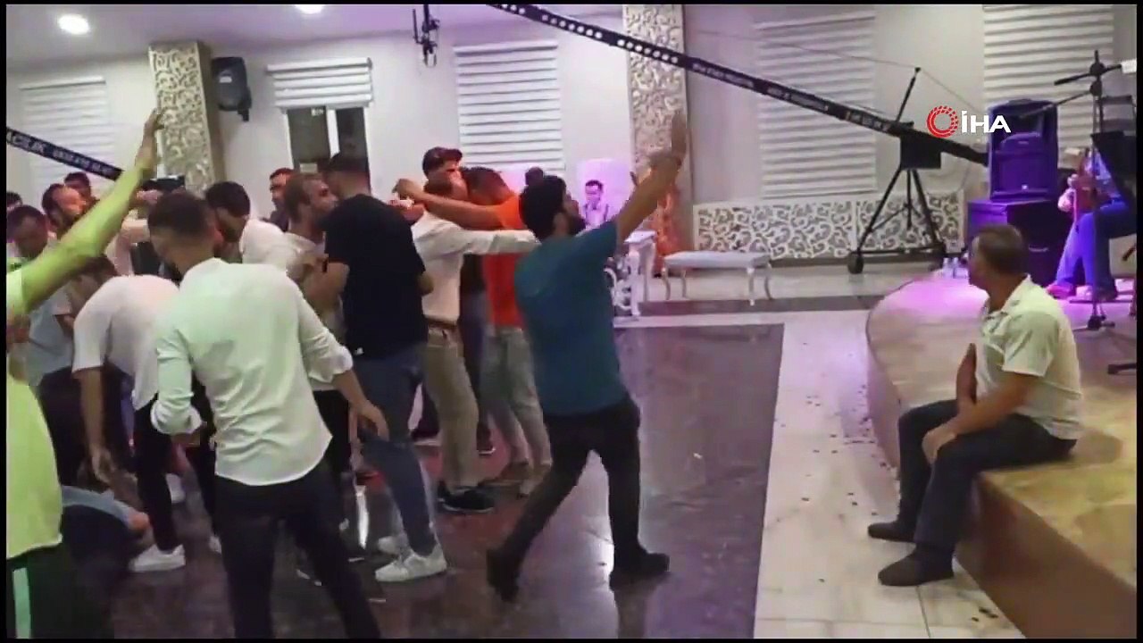 Düğünde çiftetelli oynayan kişi kalp krizi geçirerek hayatını kaybetti