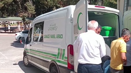 Beton mikserinin hafif ticari aracı biçtiği kazada ölü sayısı 3'e yükseldi