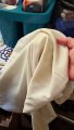 El truco infalible para blanquear las fundas de almohadas que se han quedado amarillas
