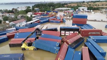 İstanbul'da sağanak yağış sonrası Halkalı Gümrüğü su altında kaldı