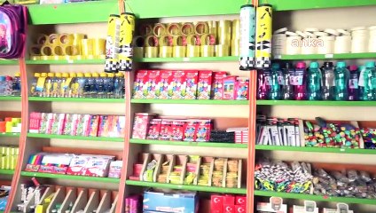 Kırtasiyeci Aslan: 'Geçen sene 200 TL bandında olan çanta bu yıl 600 TL'