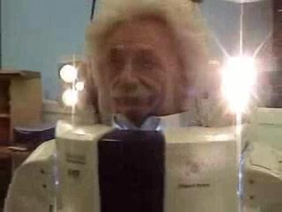 Einstein 3, the robot
