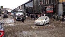 كاميرا الجزيرة ترصد أضرار السيول التي ضربت مدينة إسطنبول