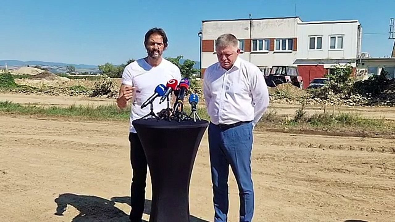 ZÁZNAM: Poslanci Smeru-SD nepodporia zmeny pri vydávaní potvrdení cudzincom