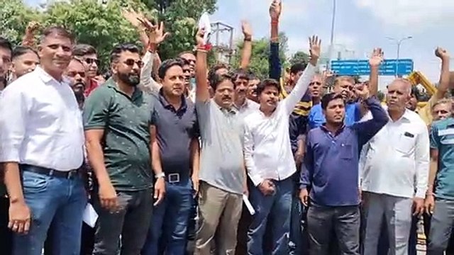 बड़गांव में नौ माह में बनाई केवल दौ सौ मीटर सड़क, अब भी काम पूरा नहीं