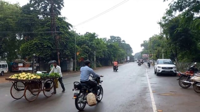 रिमझिम बारिश से दिनभर रही उमस से राहत मोसम हुआ सुहाना