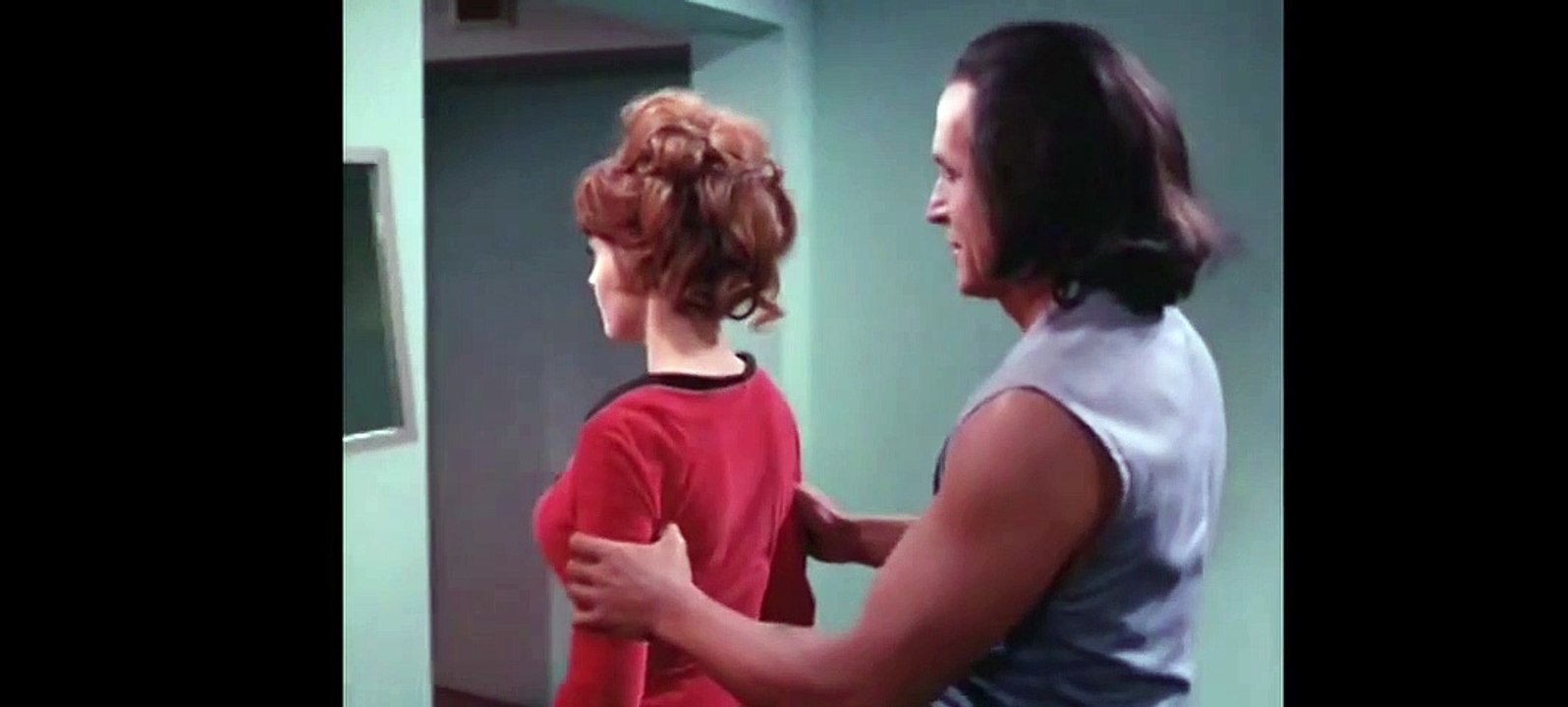 STAR TREK TOS: THE ENTERPRISE BEAUTY SALON