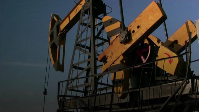 Oil Prices Soar After Saudi Arabia and Russia Agree to Prolong Production Cuts