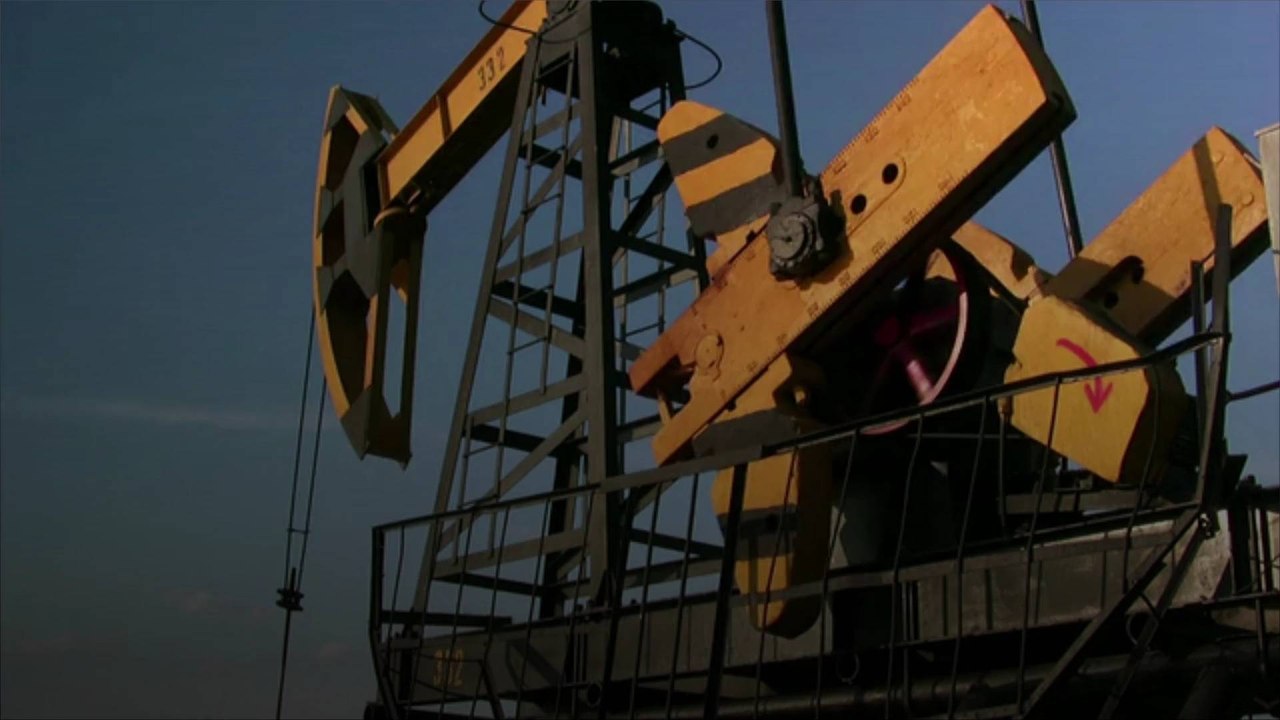 Oil Prices Soar After Saudi Arabia and Russia Agree to Prolong Production Cuts