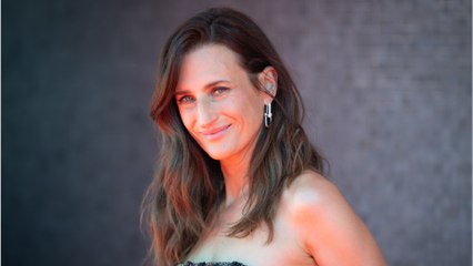 GALA VIDÉO – Camille Cottin, cette carrière qu’elle n’a pas osé embrasser : “Mon entourage m’a un peu calmée”