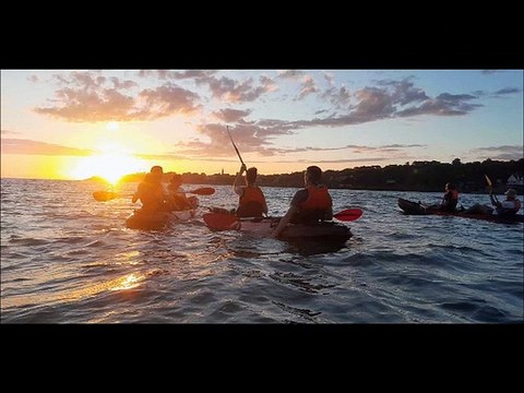 Bateaux - Musique : 3° partie du Set américain (traditionnel québécois) - Eric : guitares, mandolines.