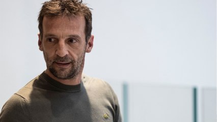 GALA VIDÉO - Mathieu Kassovitz : après son accident de moto, l’acteur a failli être amputé