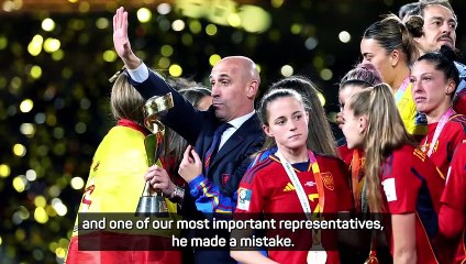 Ramos scolds Rubiales about Hermoso kiss