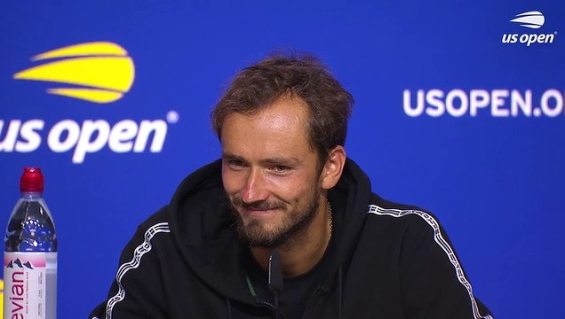 US Open 2023 - Daniil Medvedev : Alcaraz has everything. He's good on the forehand, the backhand, he can do slice, drop shot... .