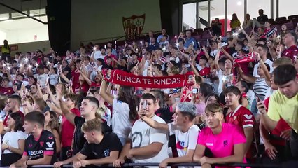 La afición del Sánchez-Pizjuan recibe a un Ramos muy emocionado