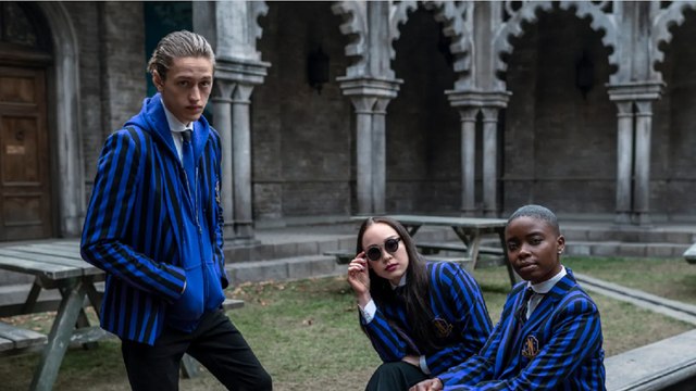 Nous sommes choqués et nauséeux , cet acteur controversé a été exclu suite à des allégations à son encontre pour la saison 2 d'une série Netflix à succès