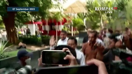 Kumpulan Senyum Muhaimin saat Datang dan Usai Diperiksa 5 Jam oleh KPK