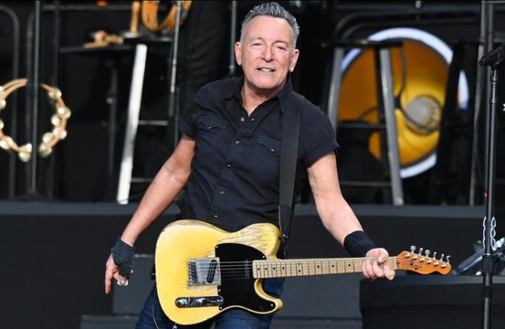 Bruce Springsteen taking a month off touring so he can undergo treatment for peptic ulcer disease