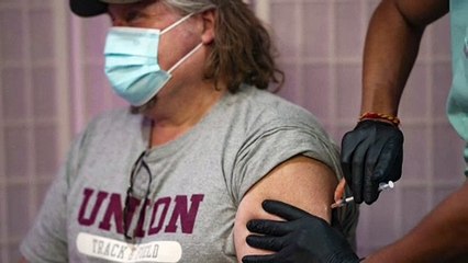 Moderna: latest COVID vaccine effective against new variant