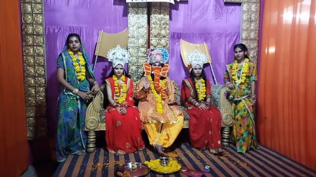 Krishan Janmashtami: जन्माष्टमी पर सजी आकर्षक झांकियां देखें वीडियो